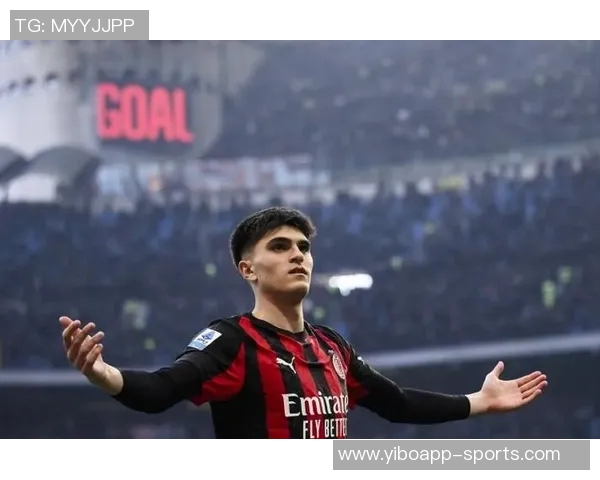 安布分析米兰战术挑战莱奥融入球队成关键难题